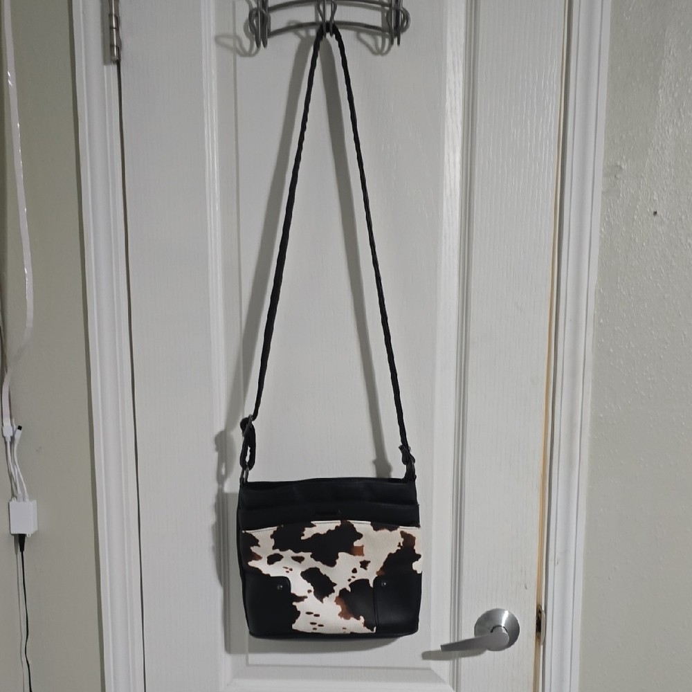Black and White Cow Print Women's Crossbody Bag